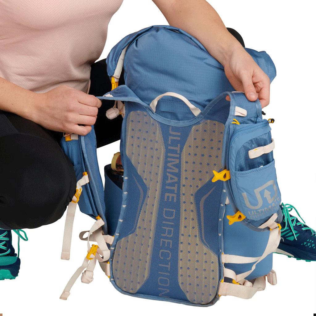 Running top backpack australia