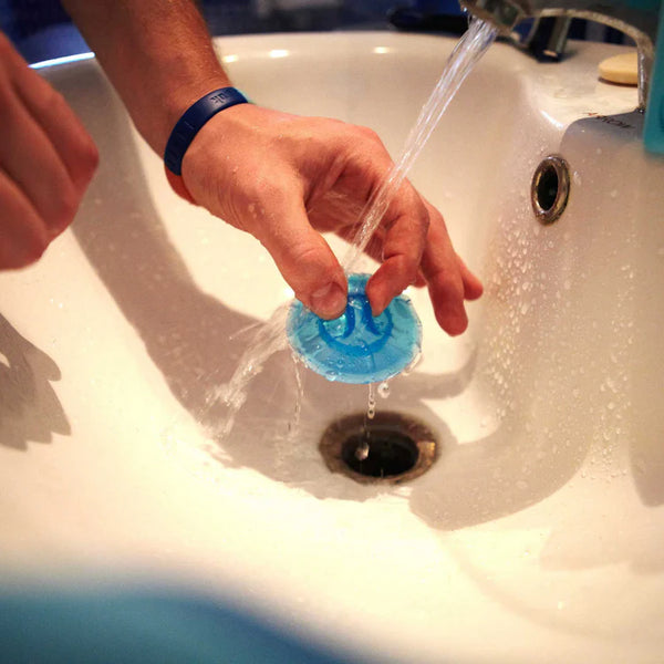 LIFEVENTURE Travel Sink and Bath Plug